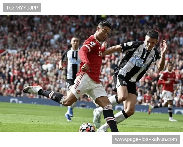 C罗脚下神技，曼联4-0横扫水晶宫